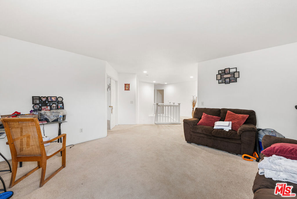 43525 Rucker Street Property Photo 11