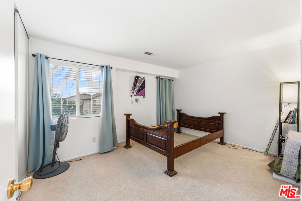 43525 Rucker Street Property Photo 20