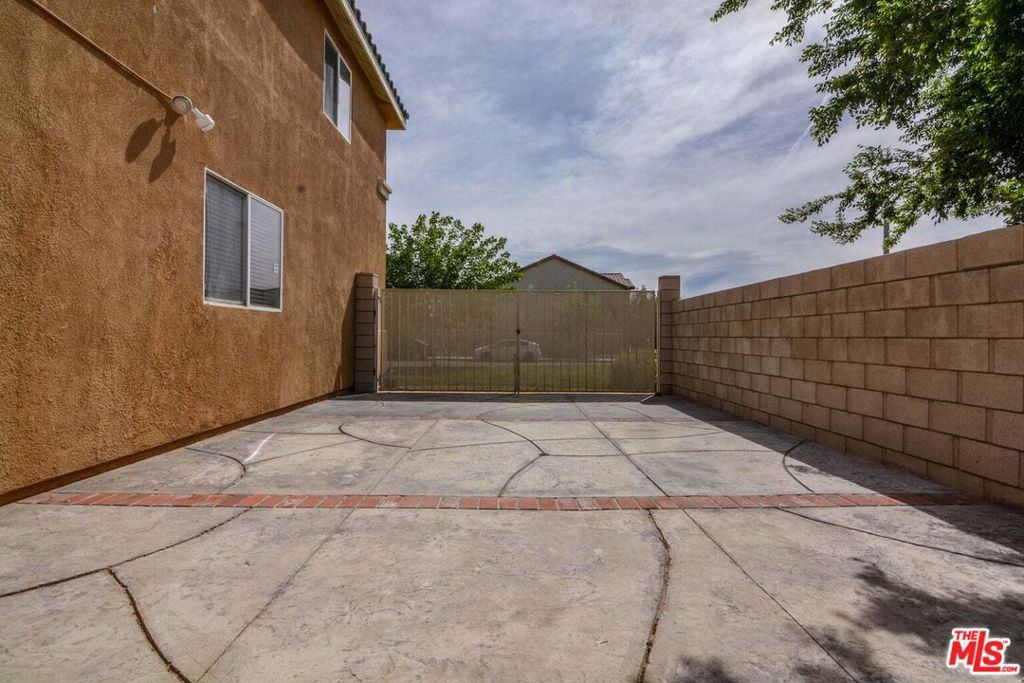 43525 Rucker Street Property Photo 23