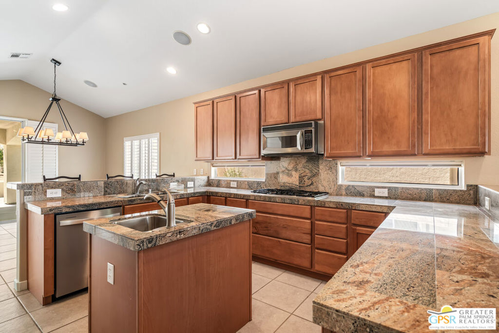 2957 Lantana Court Property Photo 4