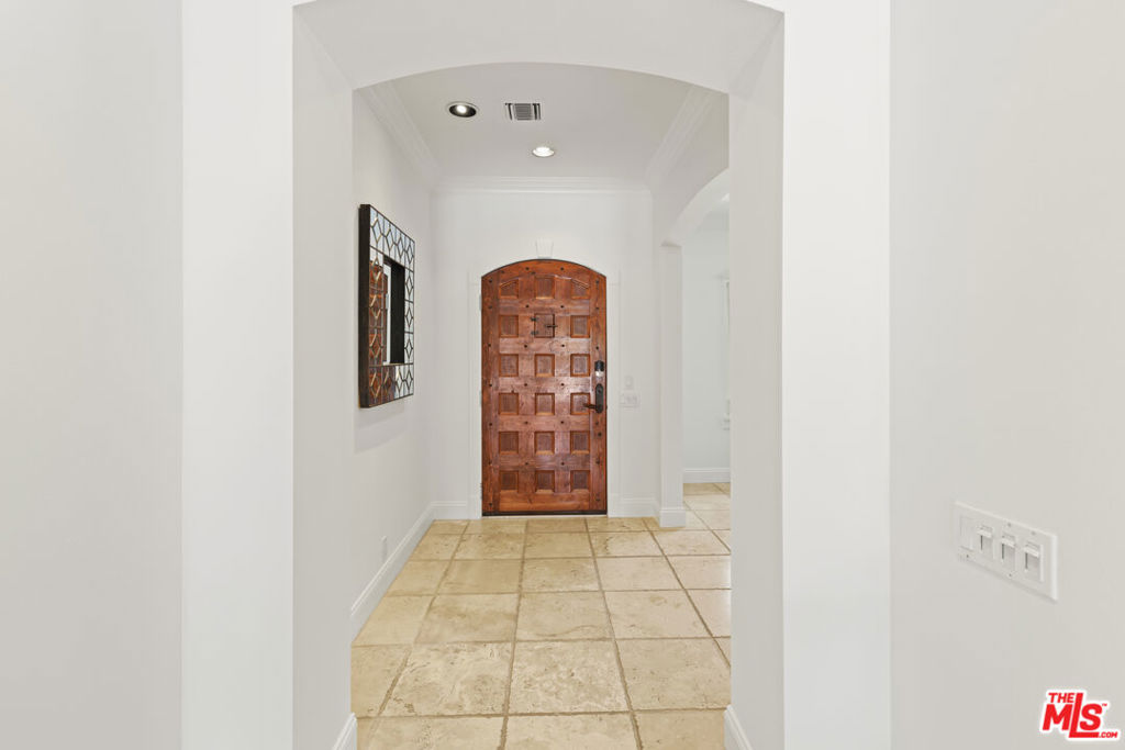 74744 Yucca Tree Drive Property Photo 3