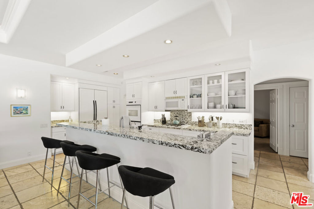 74744 Yucca Tree Drive Property Photo 8