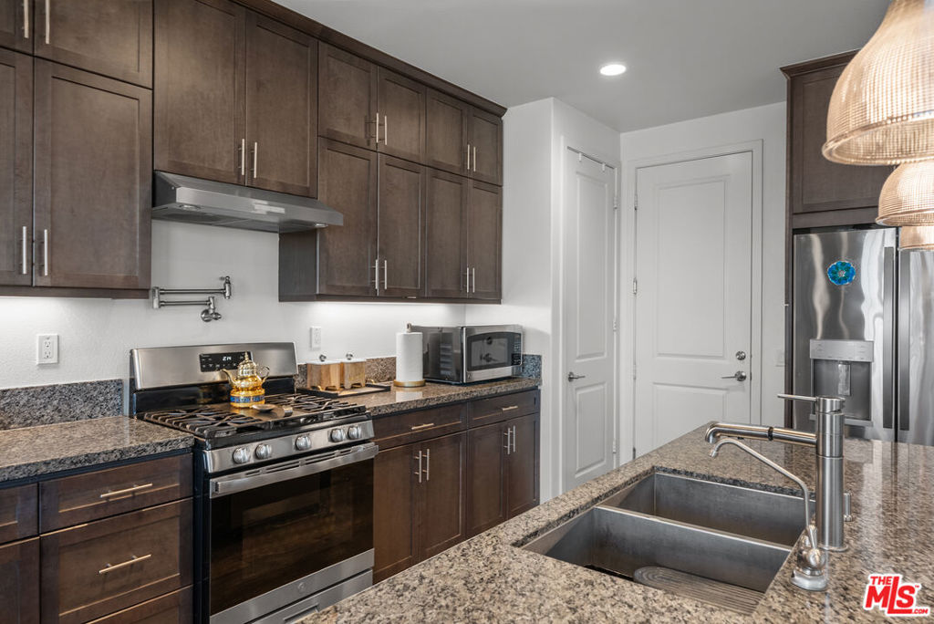 18104 Cyan Way Property Photo 64