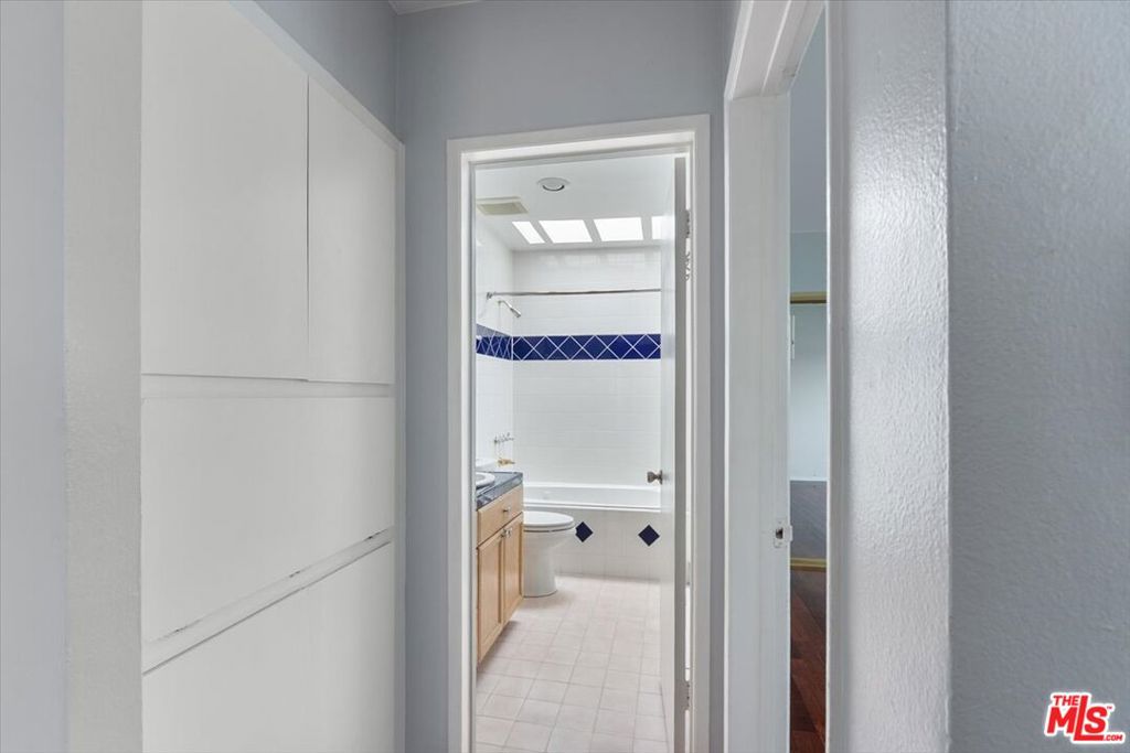 828 5th Street 10 Property Photo 16