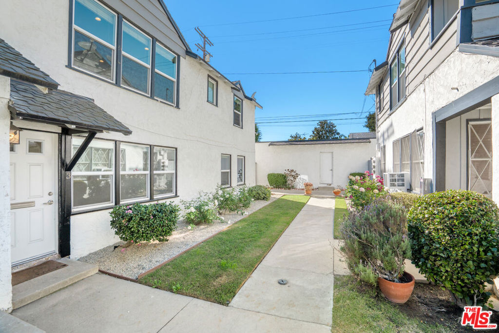 4445 Tujunga Avenue Property Photo 29