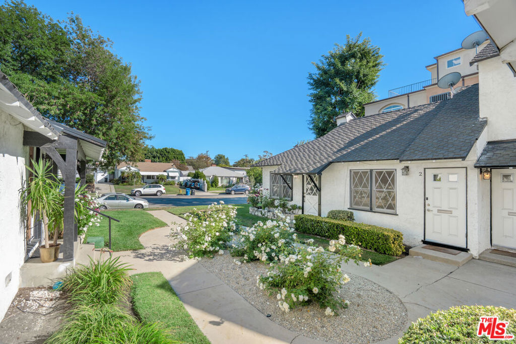 4445 Tujunga Avenue Property Photo 30