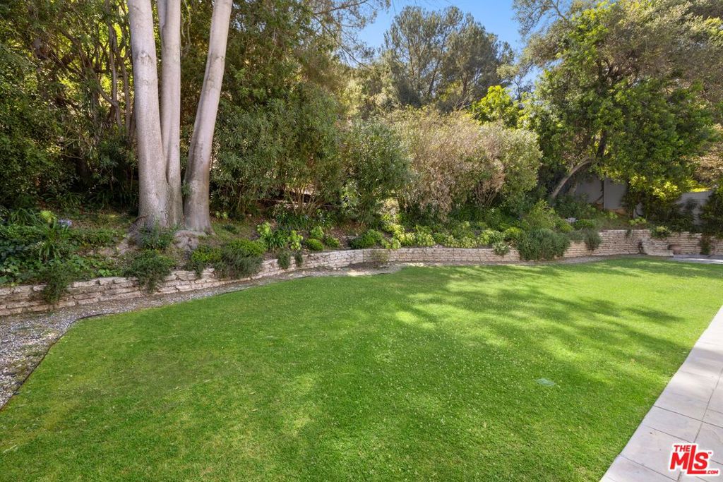 501 Cascada Way Property Photo 2