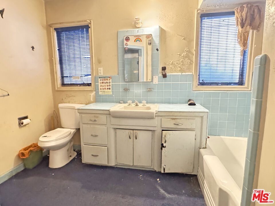 4192 Don Luis Drive Property Photo 11