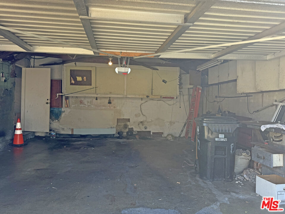 4192 Don Luis Drive Property Photo 18