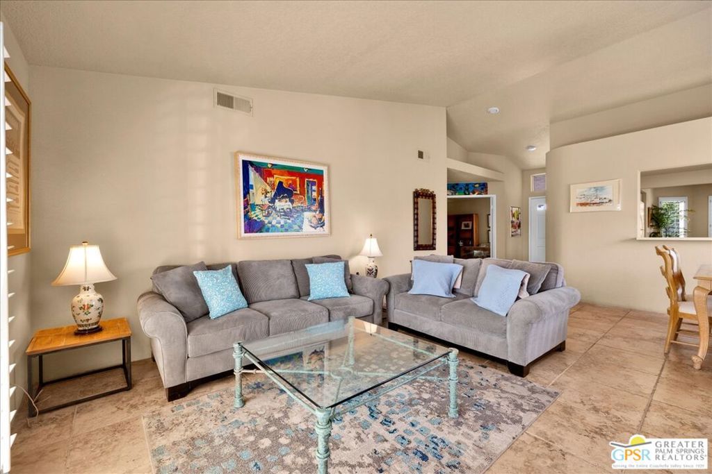 688 Vista Lago Circle Property Photo 18