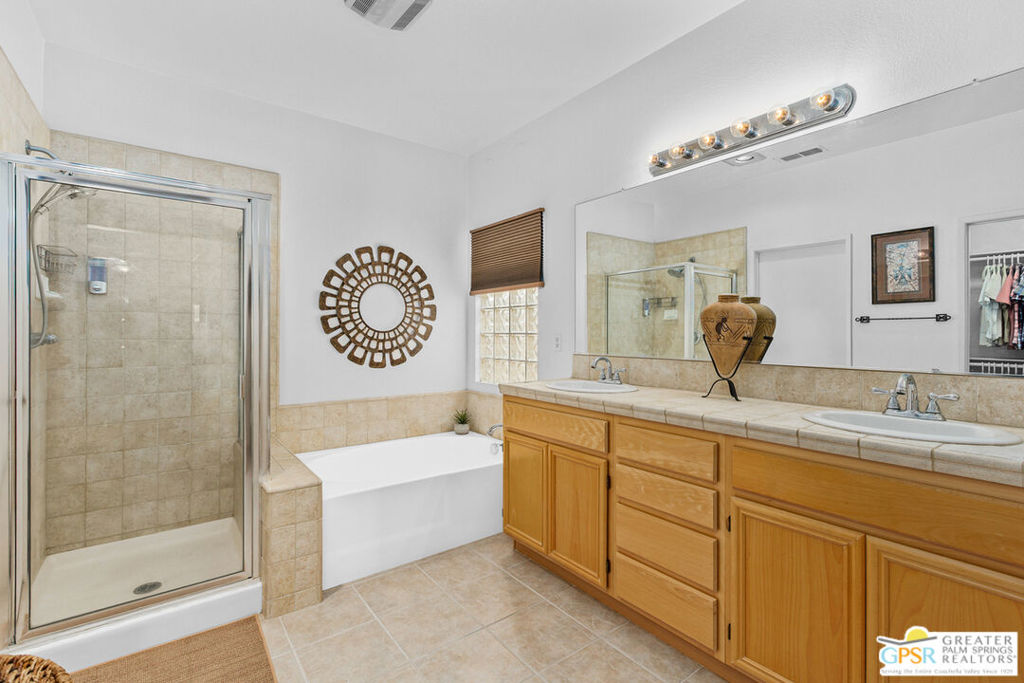 874 Summit Drive Property Photo 25