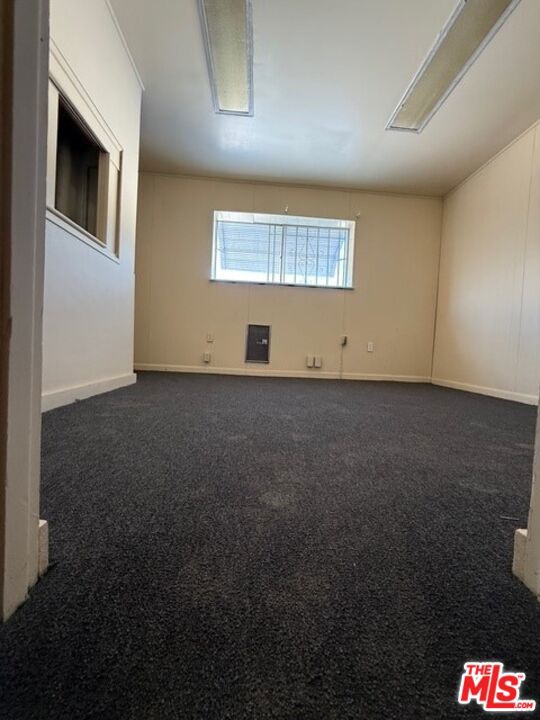 4435 S Santa Fe Avenue Property Photo 16