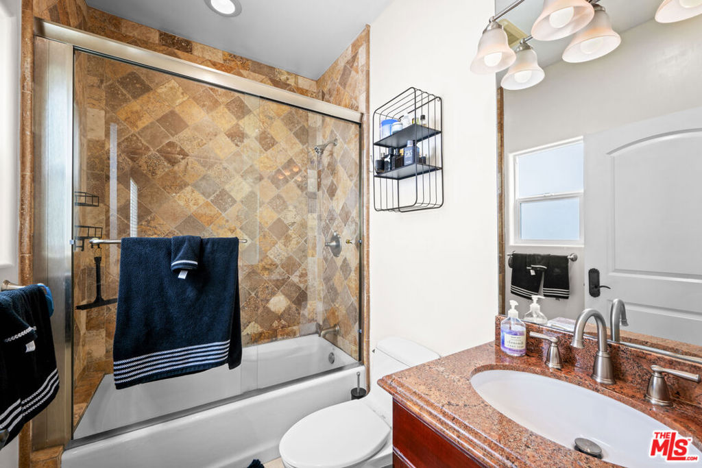 5419 Tampa Avenue Property Photo 31