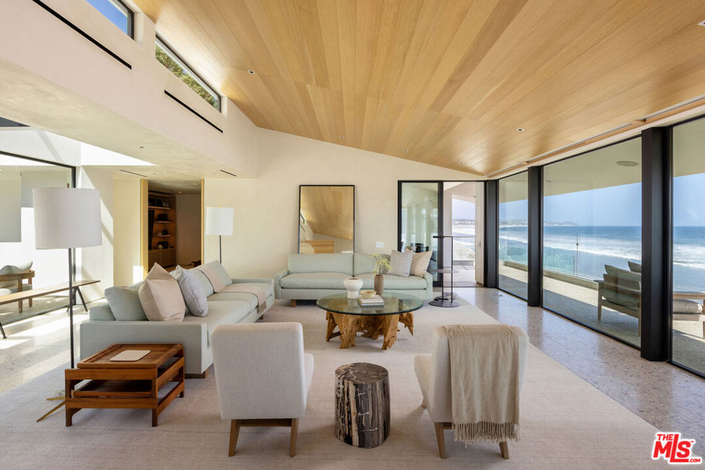 31388 Broad Beach Road Property Photo 4