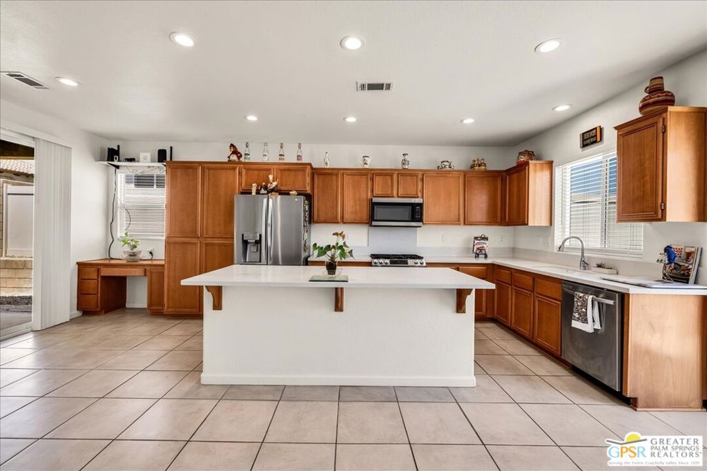 62466 N Starcross Drive Property Photo 2