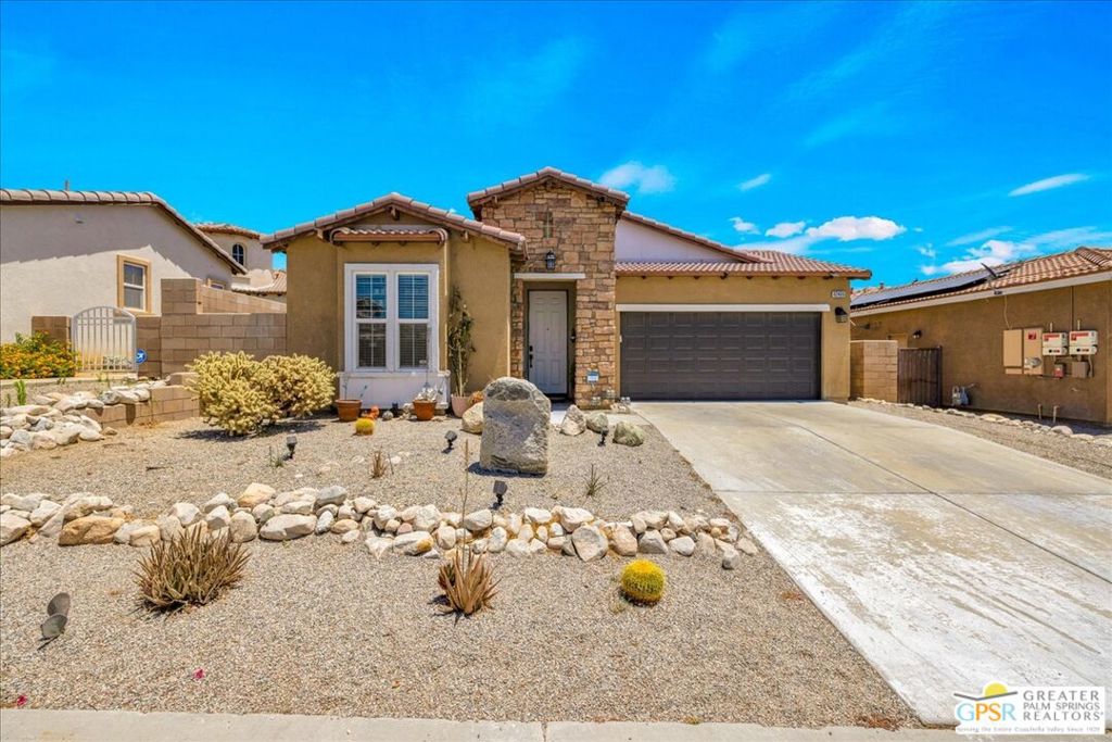 62466 N Starcross Drive Property Photo 4