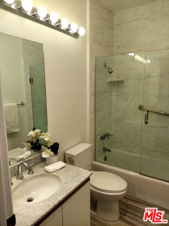 10650 Kinnard Avenue 211 Property Photo 18