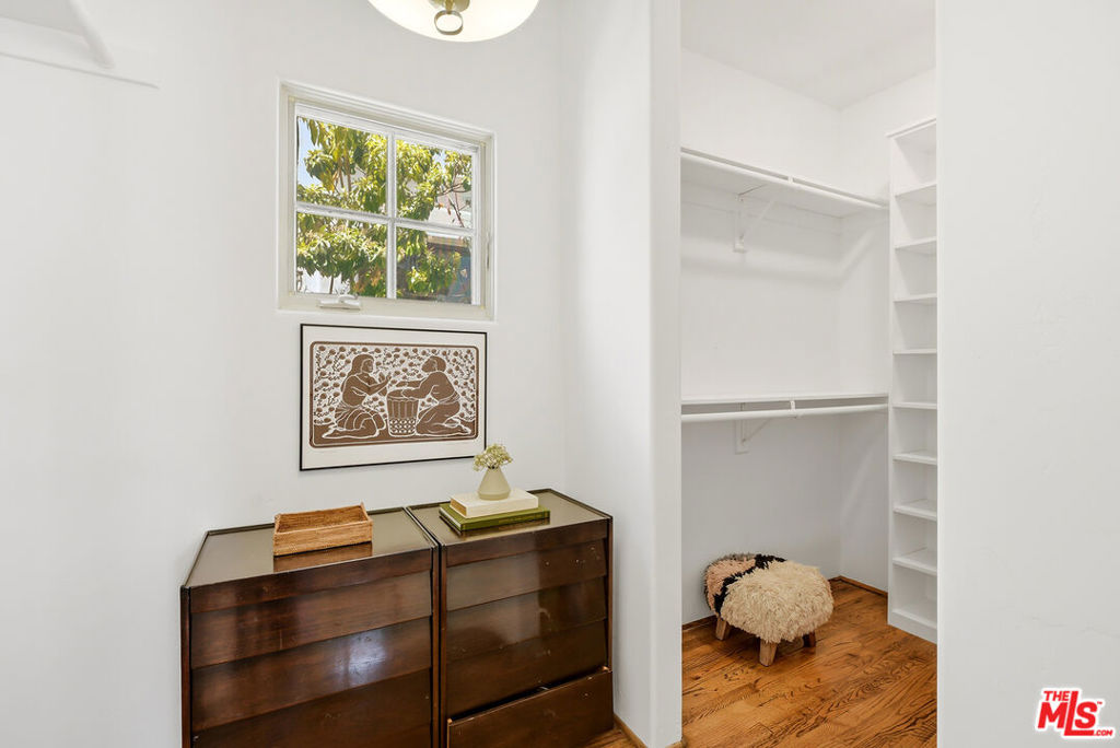 1414 N Harper Avenue 10 Property Photo 22