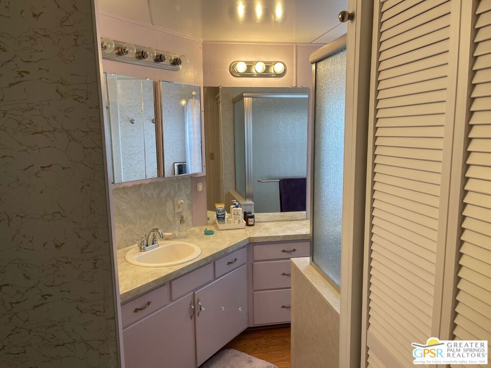 18801 Roberts Road 81 Property Photo 9