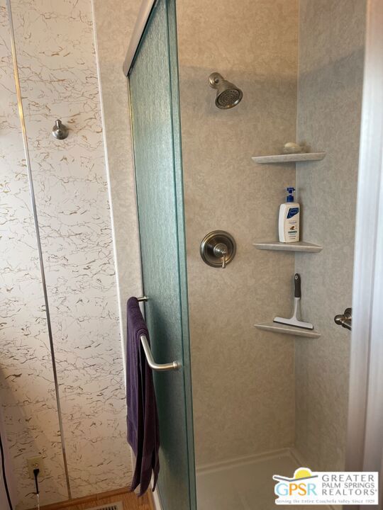 18801 Roberts Road 81 Property Photo 10