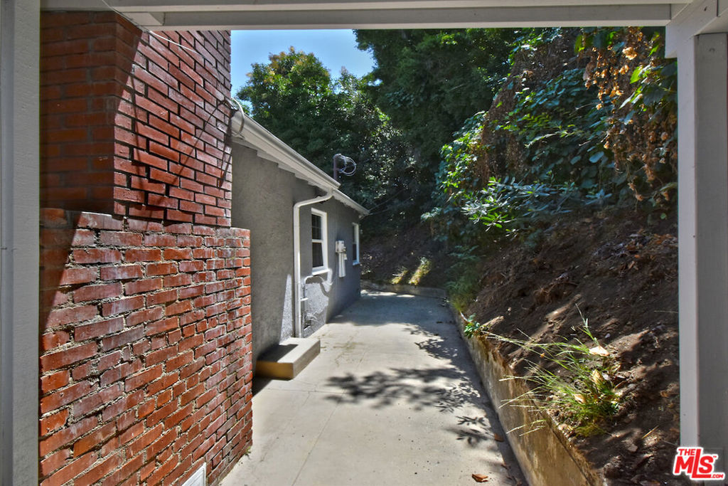 3753 Berry Drive Property Photo 48