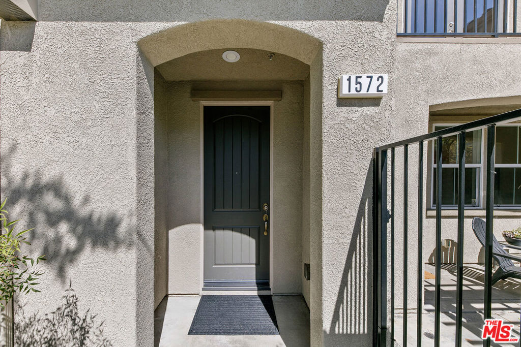 1572 Silver Shadow Drive Property Photo 4