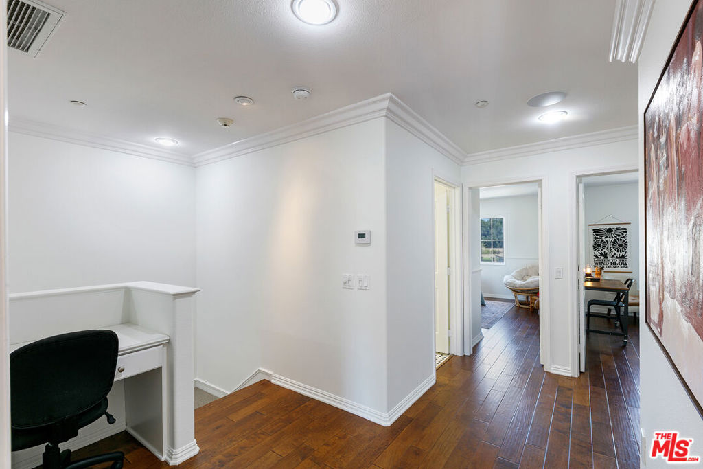1572 Silver Shadow Drive Property Photo 24