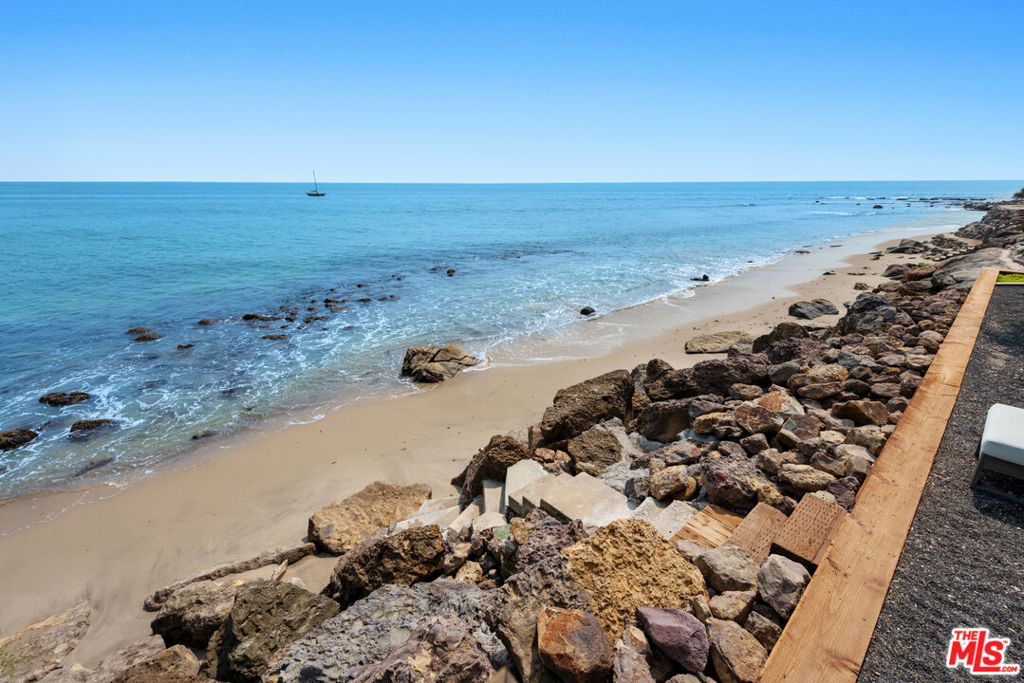 26714 Latigo Shore Drive Property Photo 11