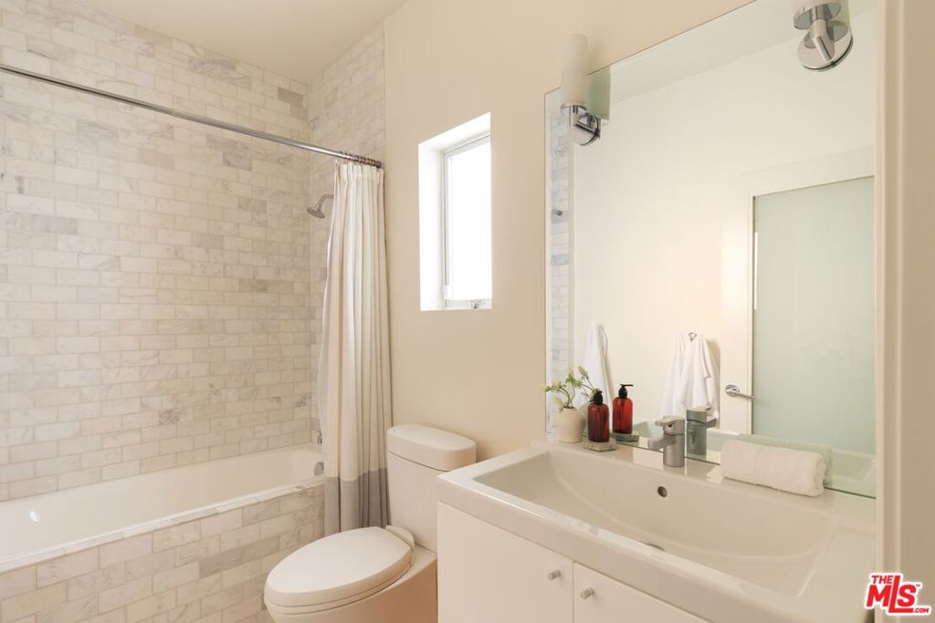507 N Lucerne Boulevard Property Photo 30