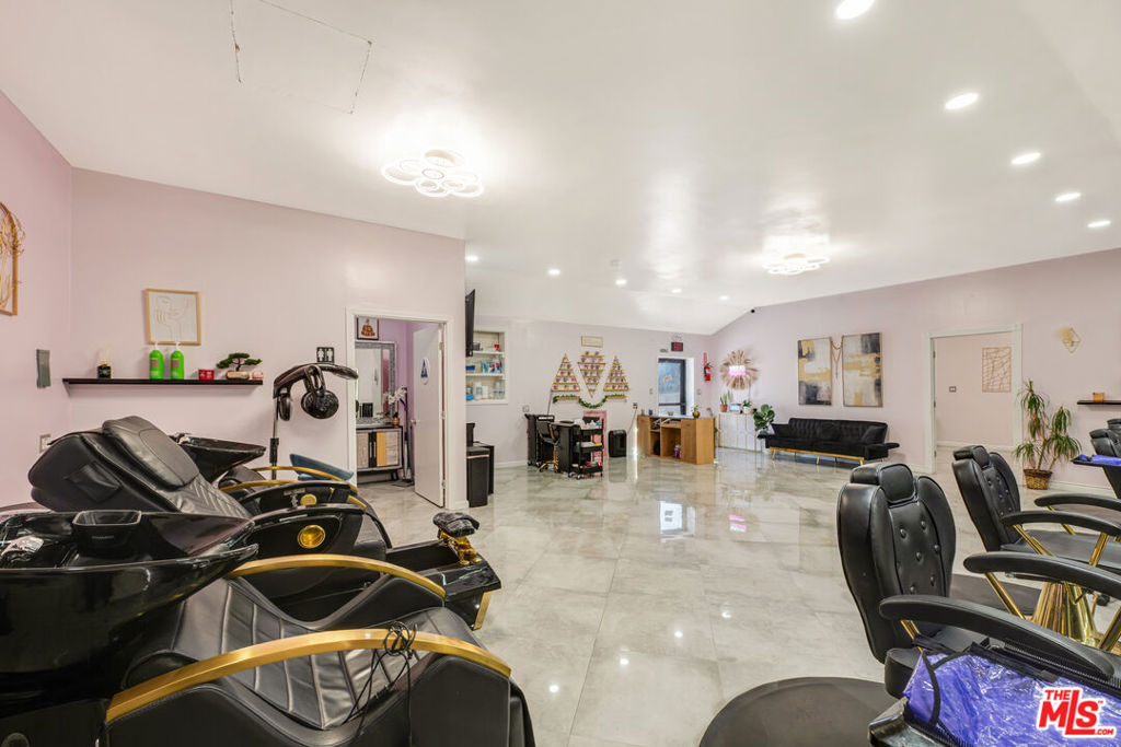 451 Iowa Avenue Property Photo 10