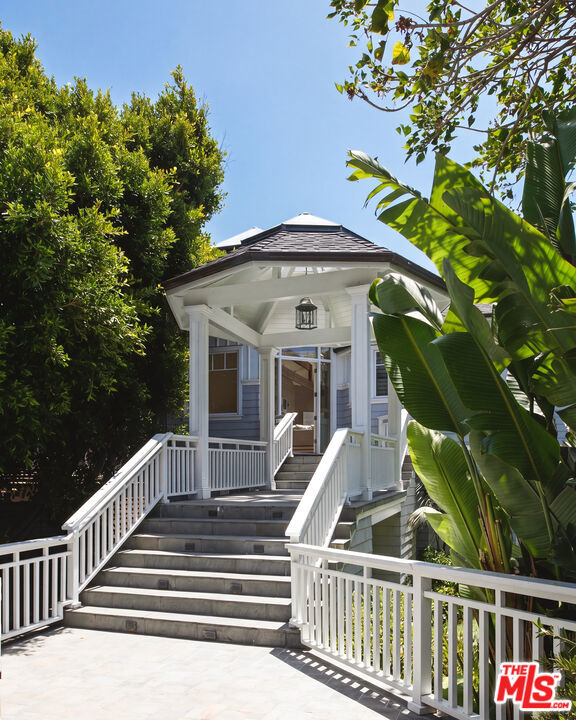 30760 Broad Beach Road Property Photo 6