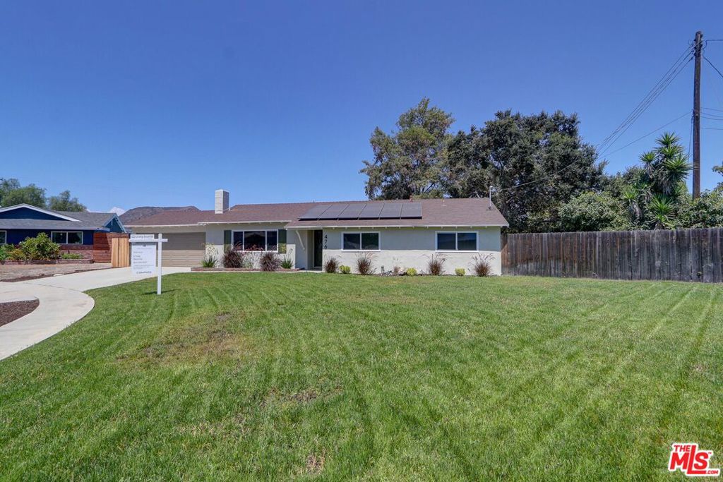 476 Jeanne Court Property Photo 8