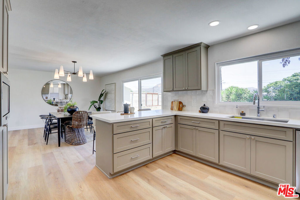 476 Jeanne Court Property Photo 19