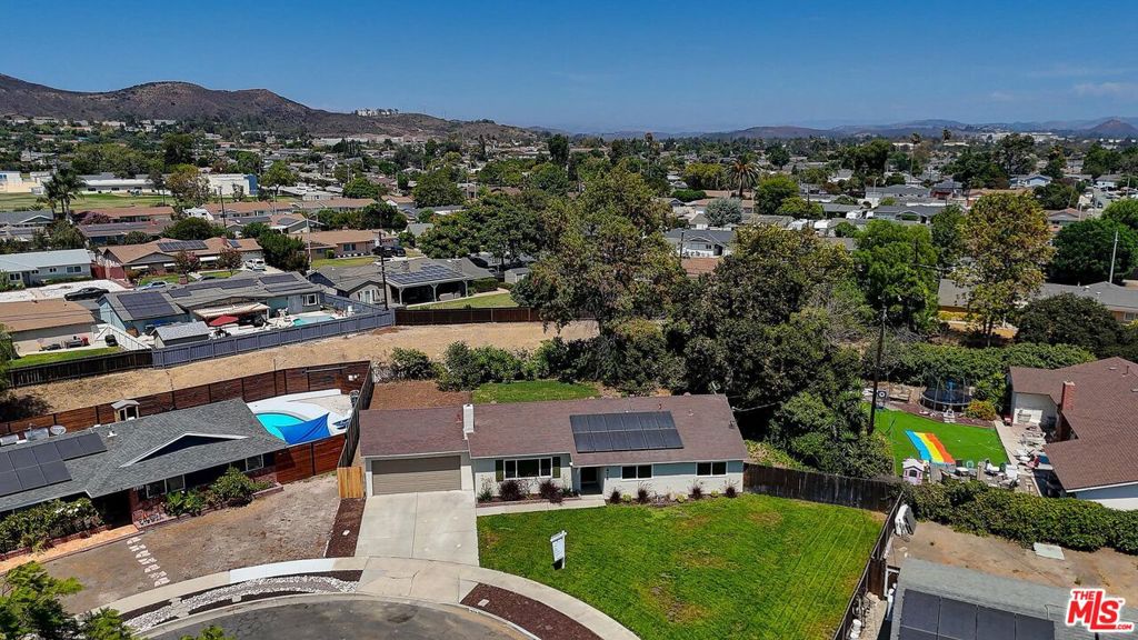 476 Jeanne Court Property Photo 37