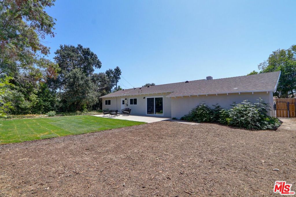 476 Jeanne Court Property Photo 45