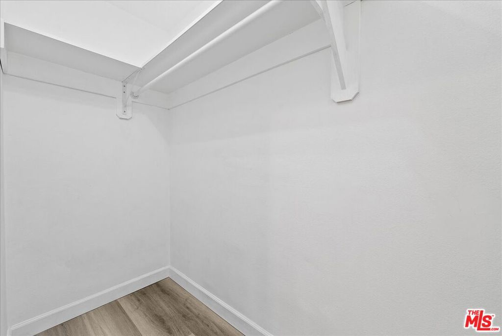 721 Beloit Avenue Property Photo 13