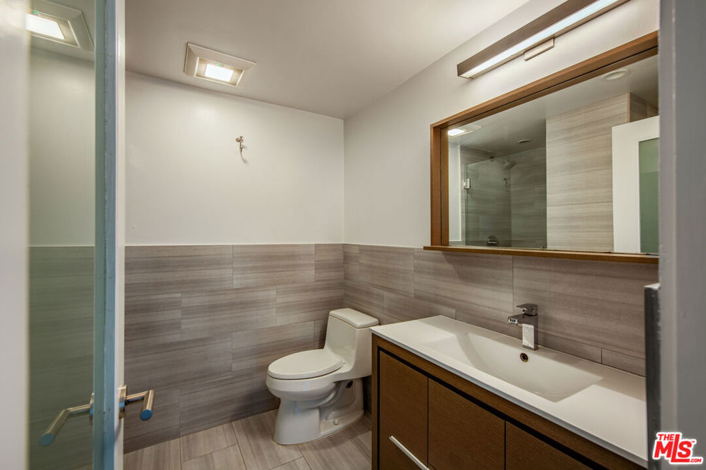 8787 Shoreham Drive 604 Property Photo 19