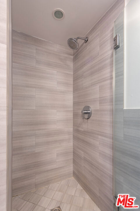 8787 Shoreham Drive 604 Property Photo 20