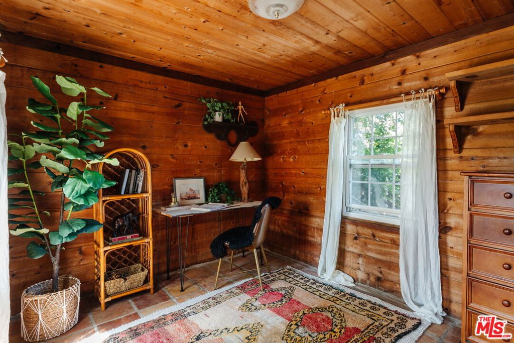 437 Short Trail Property Photo 47