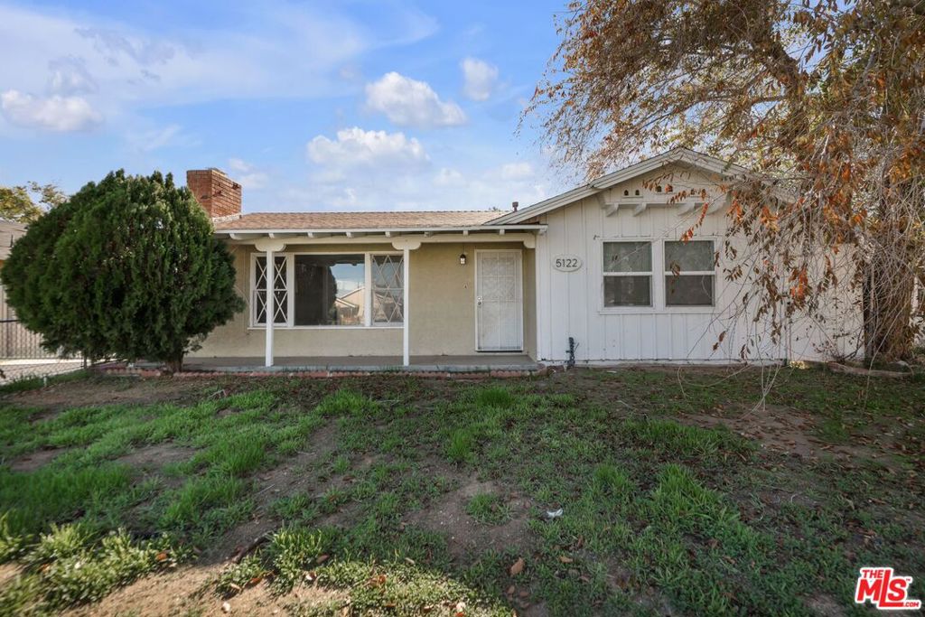 5122 W Avenue L10 Property Photo 1