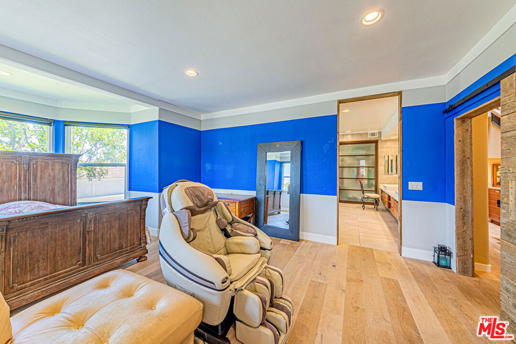 6 Sirius Property Photo 35