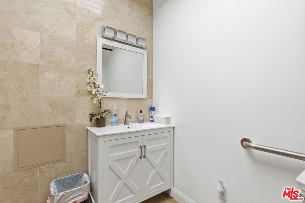 5401 W Alvern Circle F Property Photo 6