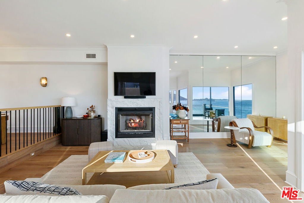 22630 Pacific Coast Highway 1 Property Photo 7