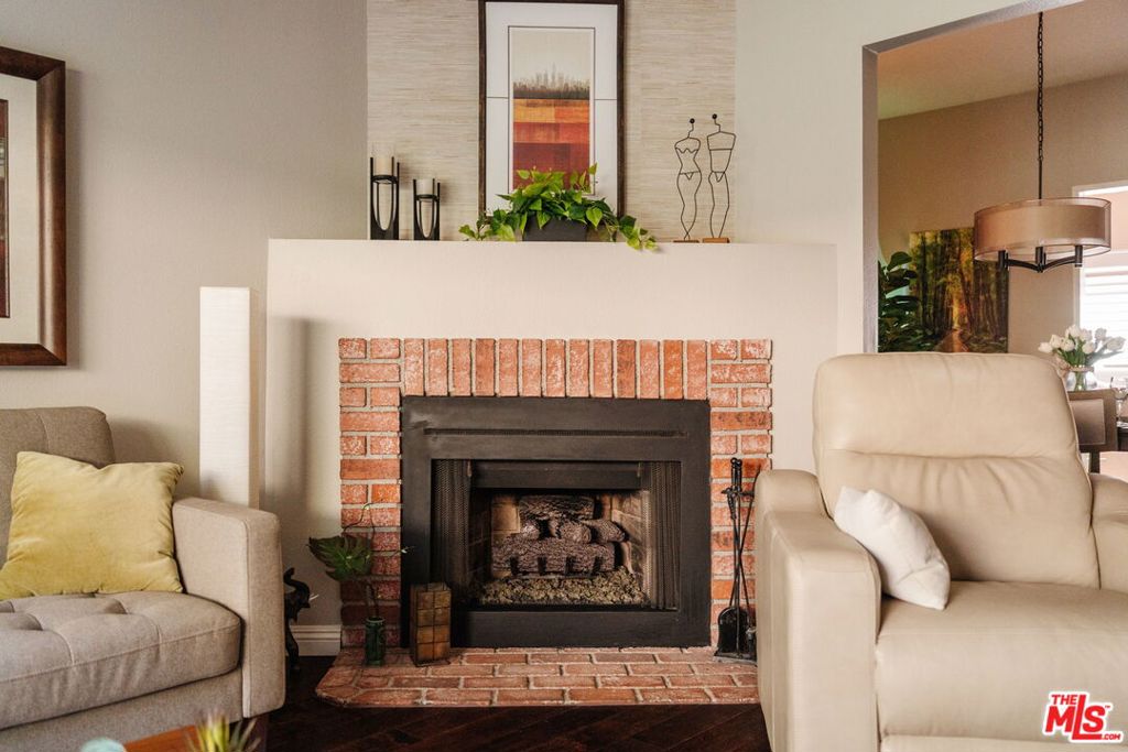 15023 Sherman Way E Property Photo 7