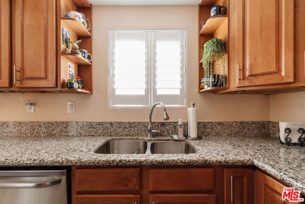 15023 Sherman Way E Property Photo 16