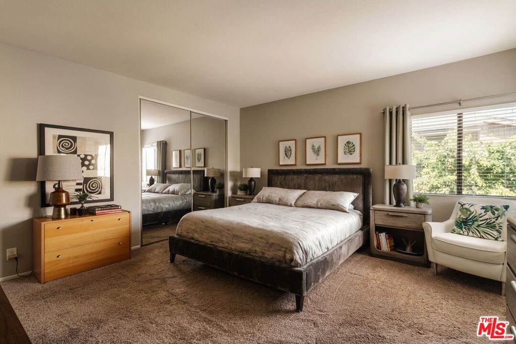 15023 Sherman Way E Property Photo 19