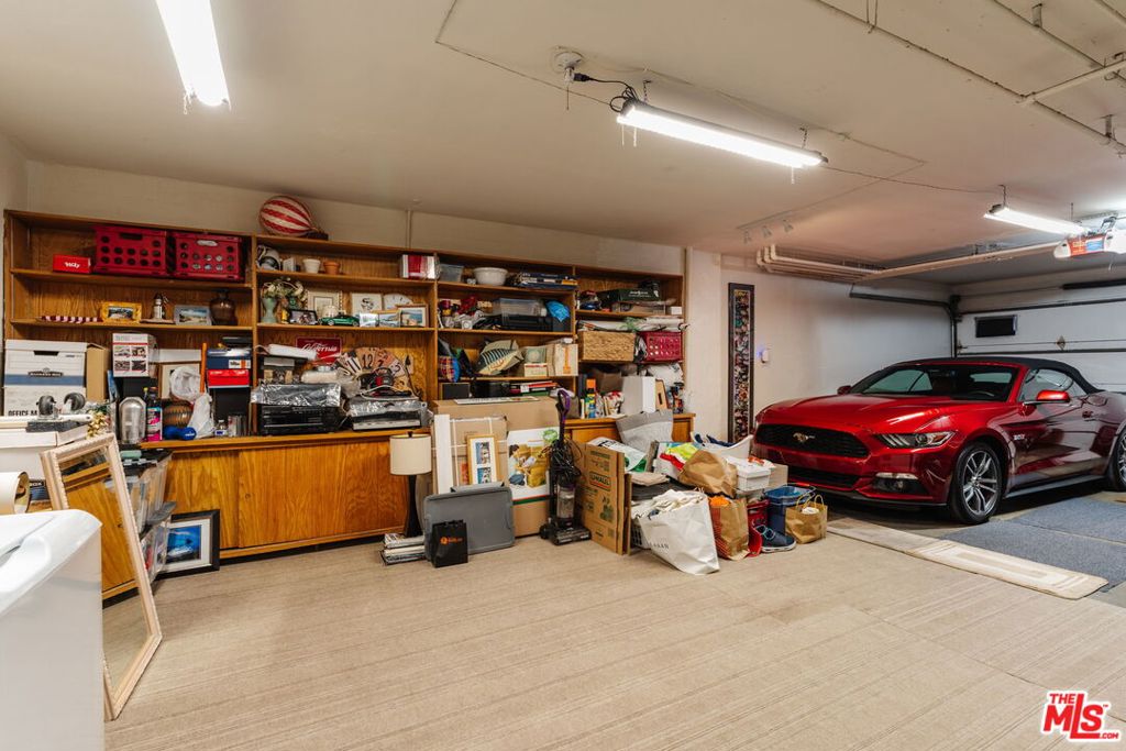 15023 Sherman Way E Property Photo 40