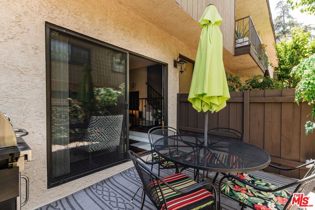 15023 Sherman Way E Property Photo 42