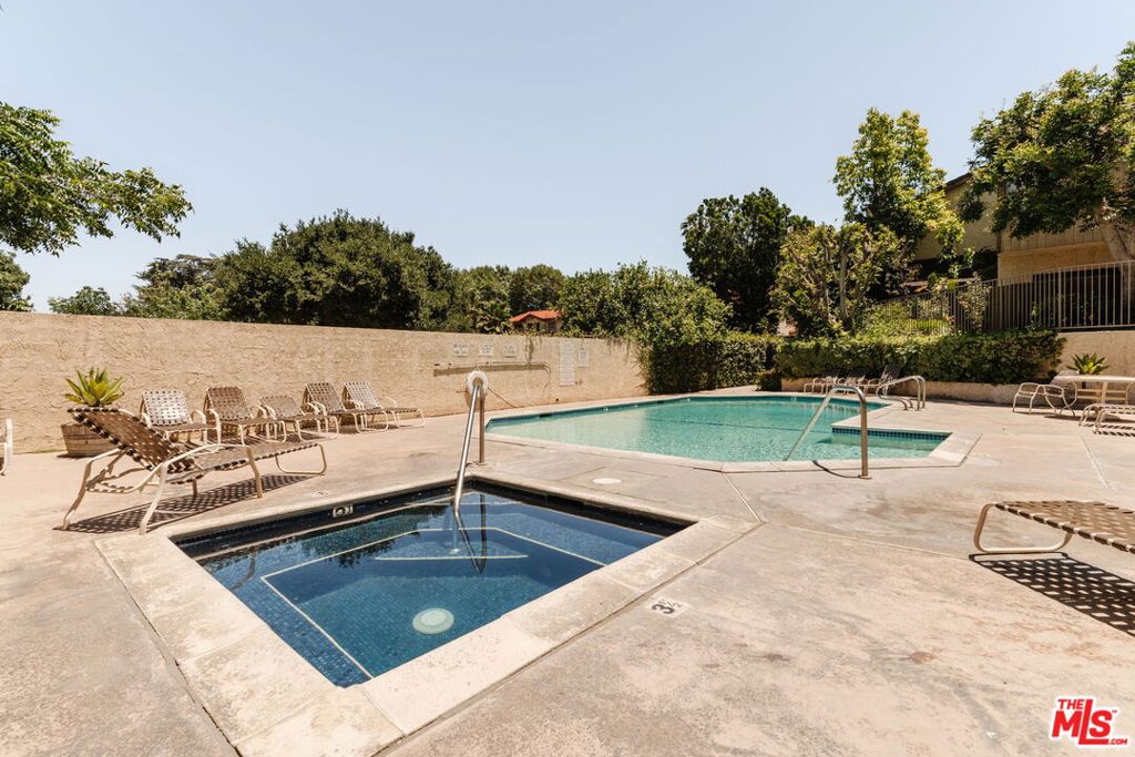15023 Sherman Way E Property Photo 49
