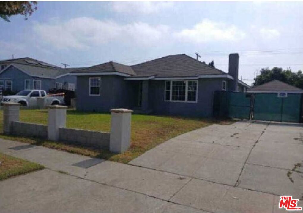 9406 S 5th Avenue Property Photo 1